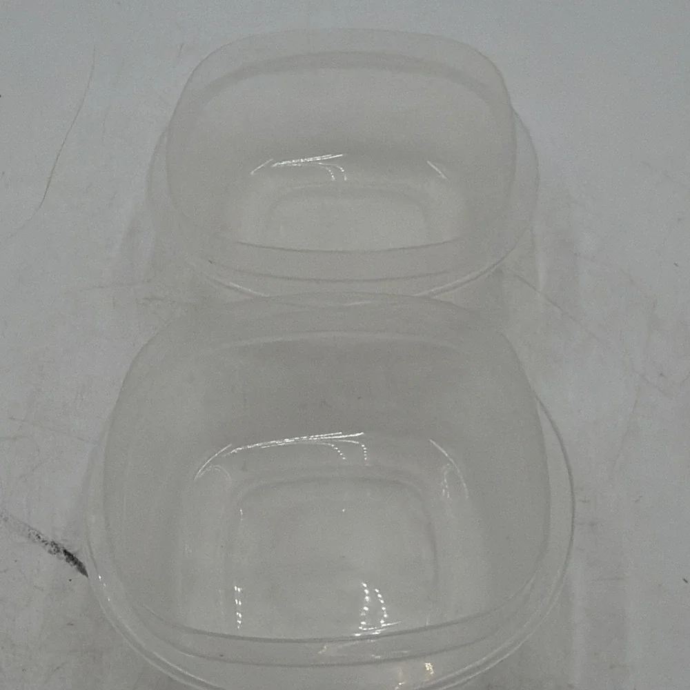 Rubbermaid #7J56 Food Storage Containers 1.25 Cup W/Red Lid Set of 2 Made USA